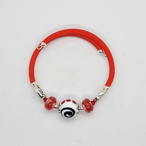 Red, white and black Artisan Glass Memory Wire ladies Bracelet